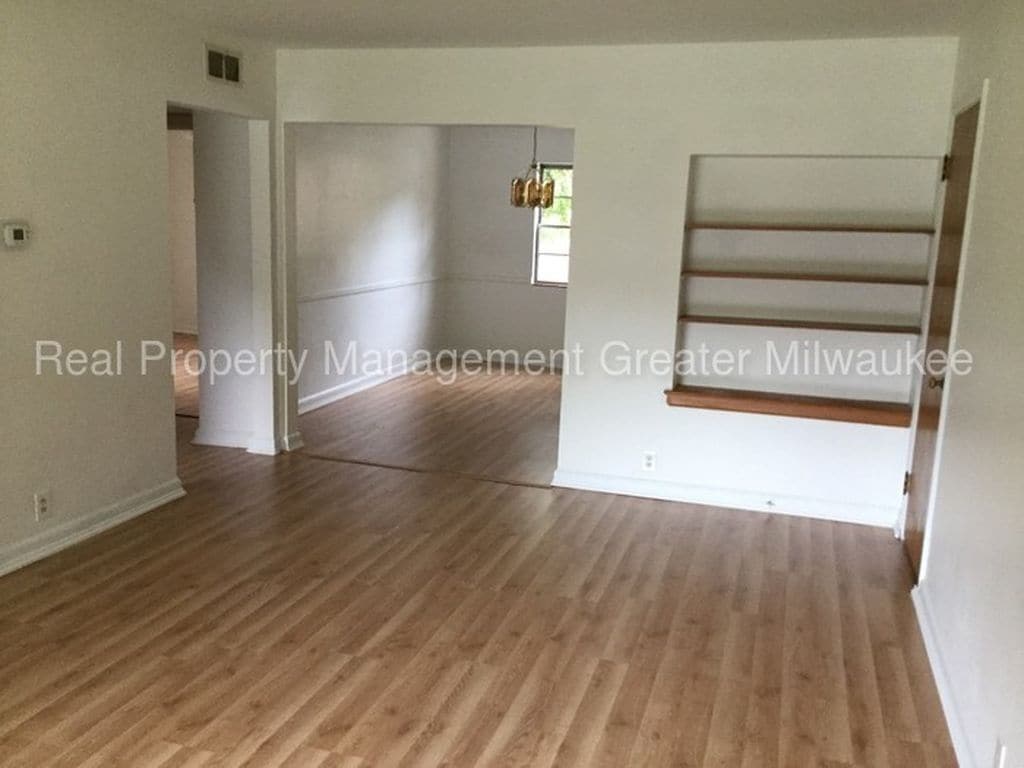 Building Photo - 2764 N 92nd St