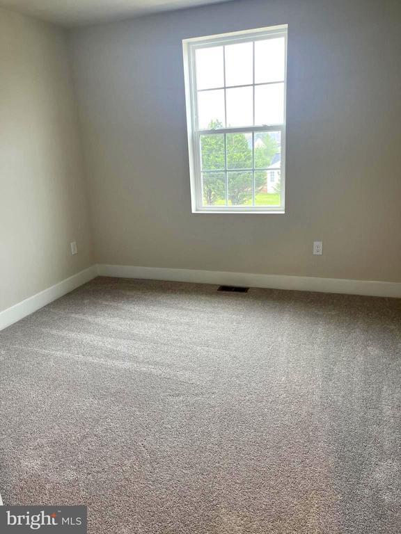 Building Photo - 7618 Johnnycake Rd