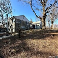 Building Photo - 167 Kings Hwy