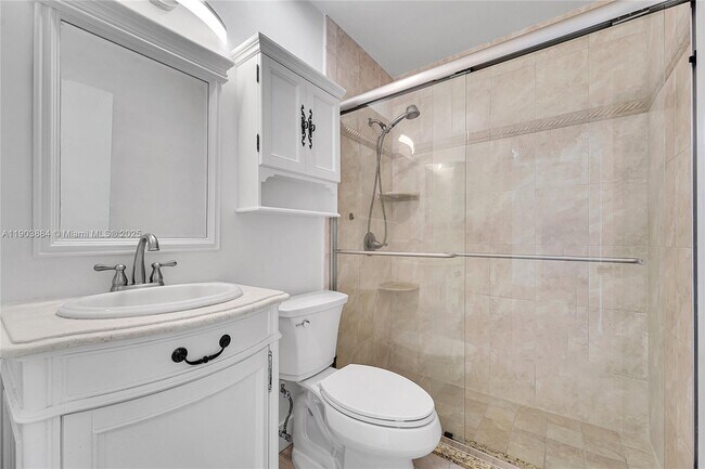 Building Photo - 10035 Winding Lake Rd