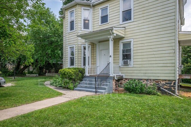Building Photo - 3100 Hamilton Ave