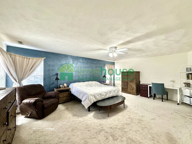 Building Photo - 4413 Valera Ct