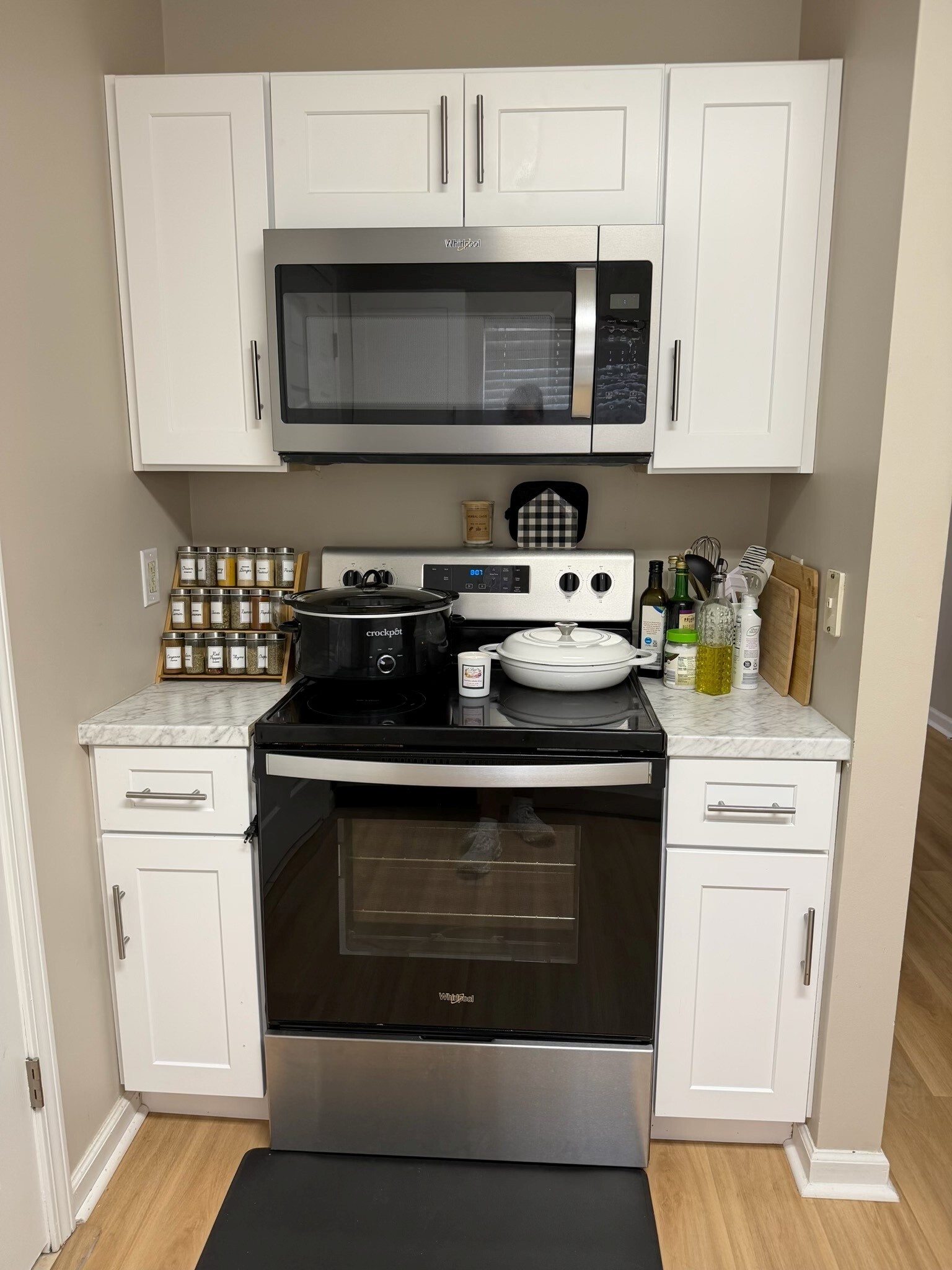 Building Photo - 122 Fuller Rd