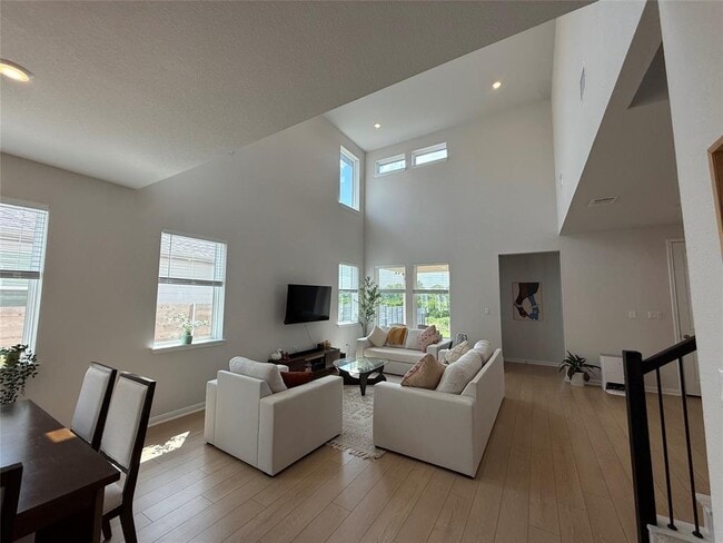 Building Photo - 437 Leeward Pass