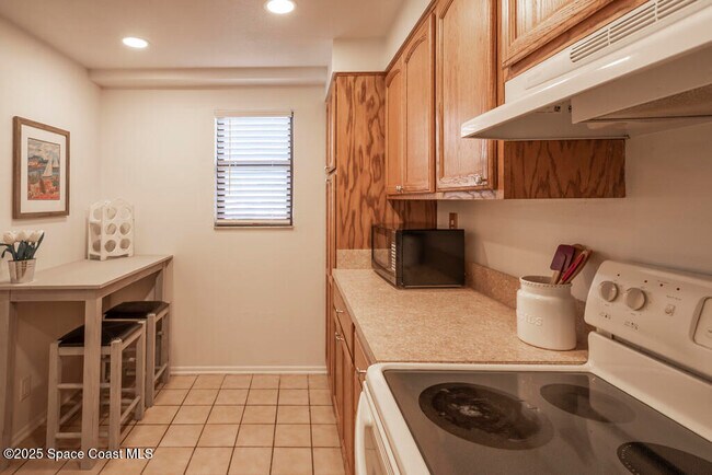 Building Photo - 500 Palm Springs Blvd