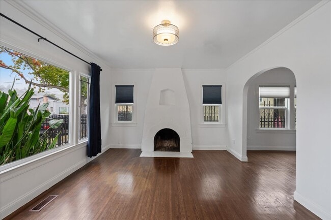 Building Photo - 2672 77th Ave