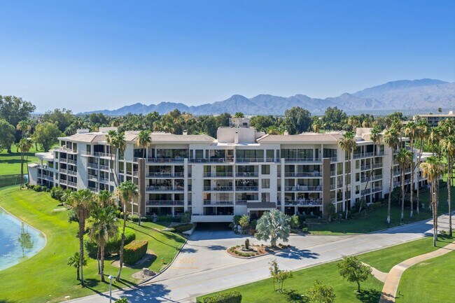 Building Photo - 900 Island Dr