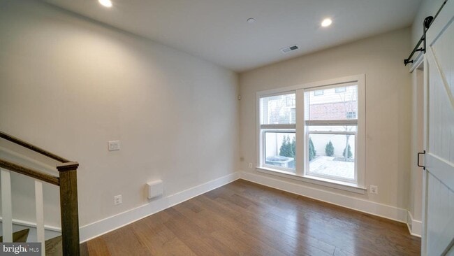 Building Photo - 43057 Pony Truck Terrace