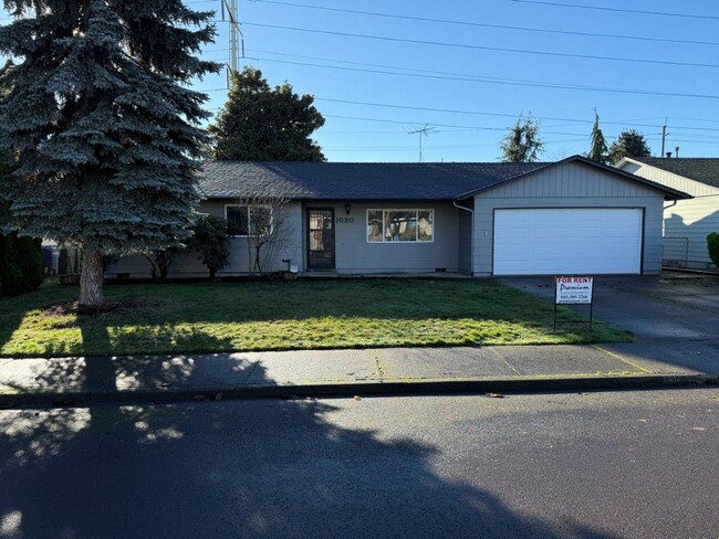 Primary Photo - Updated Four Bedroom Home in Keizer