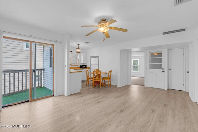 Building Photo - 202 9th Ave