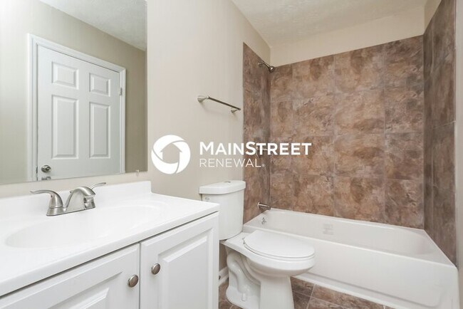 Building Photo - 5 Bedroom Pet-Friendly Home in Fairburn, GA with Main Street Renewal