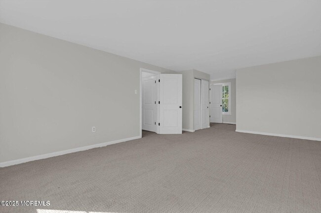 Building Photo - 58 Garden Ave