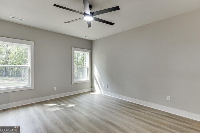 Building Photo - 125 Rains Rd