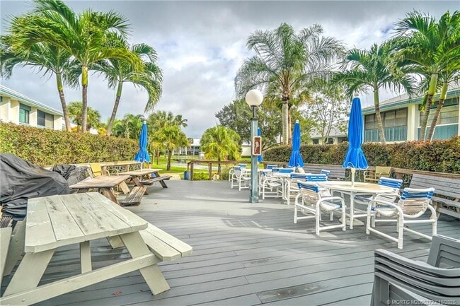 Building Photo - 175 SE St Lucie Blvd
