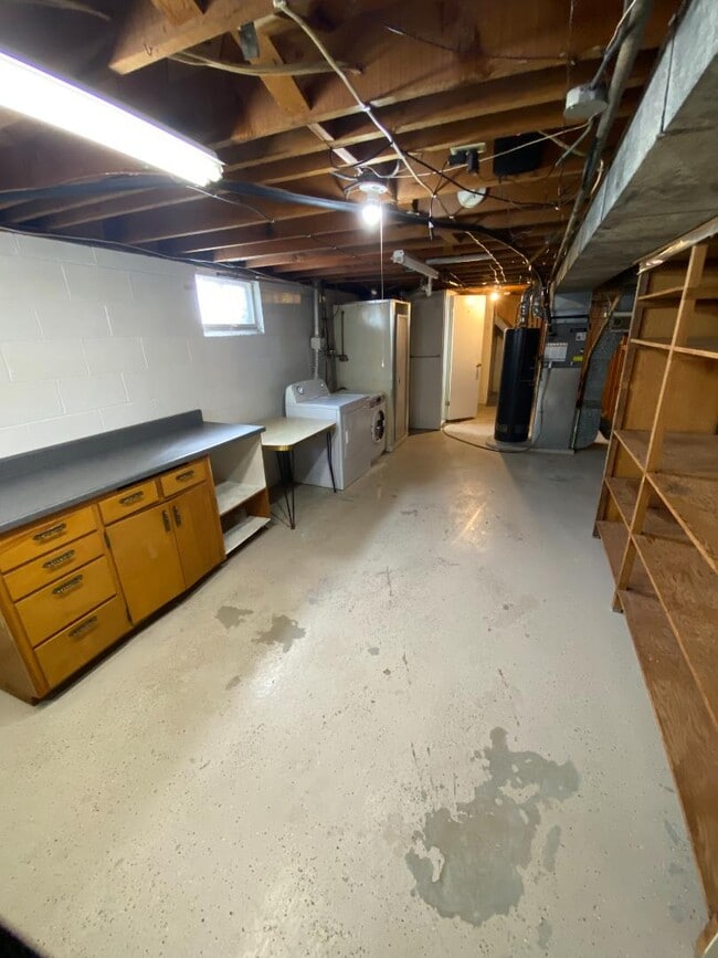 Building Photo - 912 N Kiwanis Ave