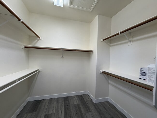 Building Photo - 10756 Turquoise Valley Dr