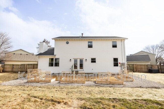 Building Photo - 1109 Danzig Dr