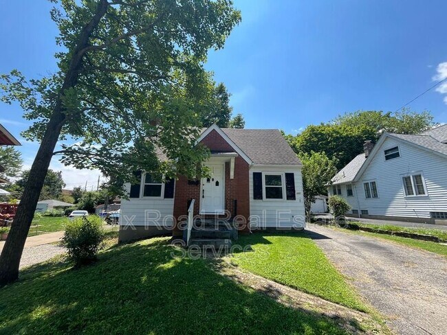 Primary Photo - 112 Cliff St
