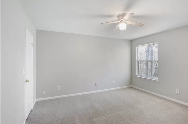Building Photo - 3 bed 2 bath in Decatur!