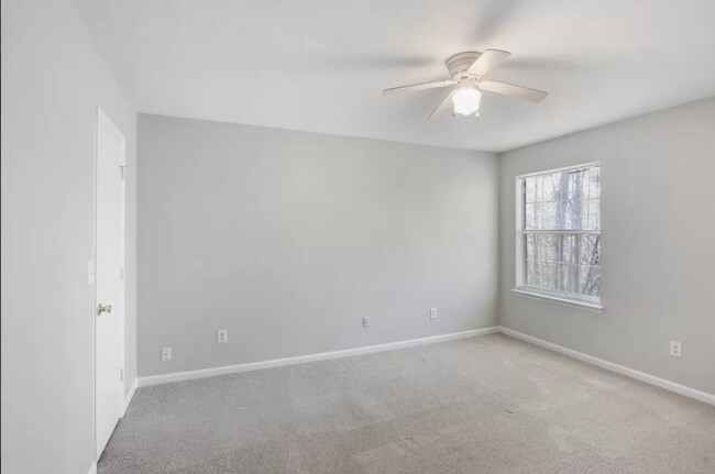 Building Photo - 3 bed 2 bath in Decatur! ***Enjoy $250 off your first month’s rent***