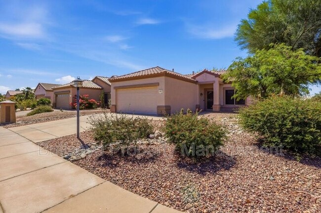 Building Photo - 15893 W Arrowhead Dr