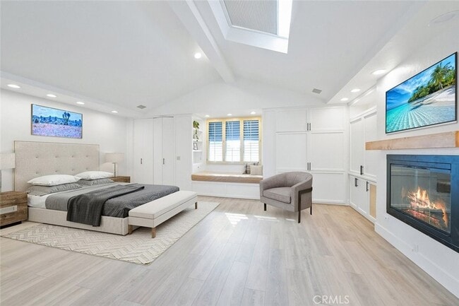 Building Photo - 411 Goldenrod Ave