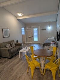 Building Photo - Wildwood Place Apartments 3519