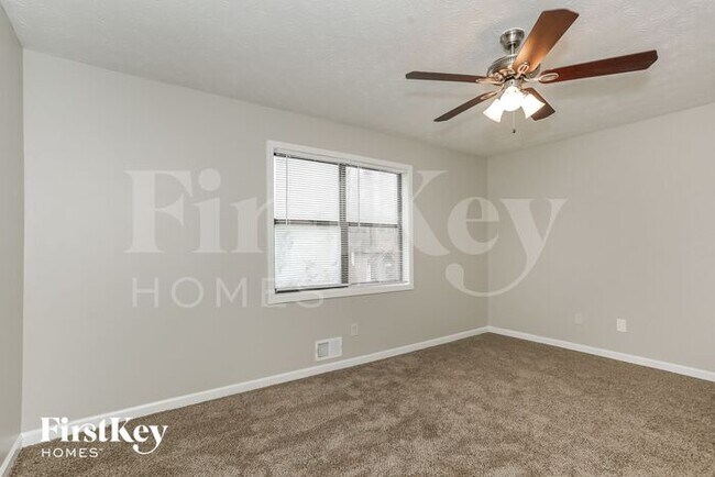 Building Photo - 4550 Glory Dr