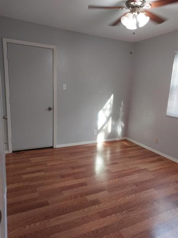 Building Photo - 9703 Roxanna Dr