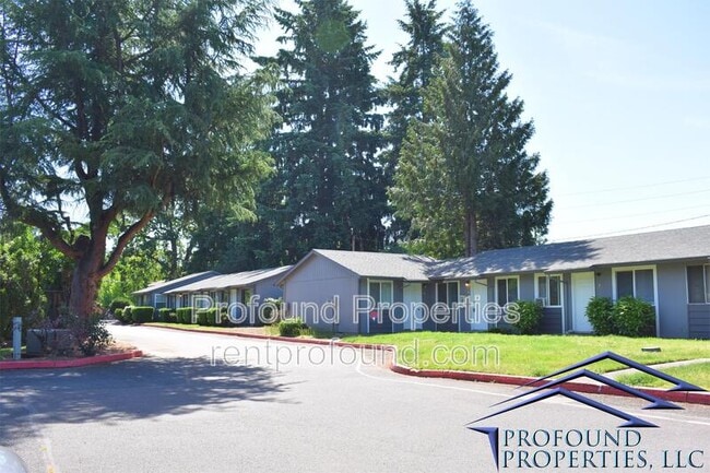 Building Photo - 221 SE 12th Ave