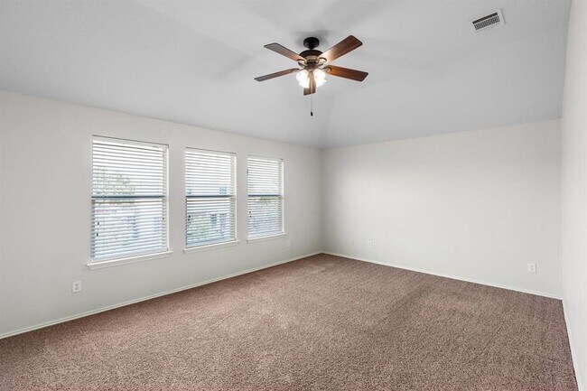 Building Photo - 124 Amberwood Ct