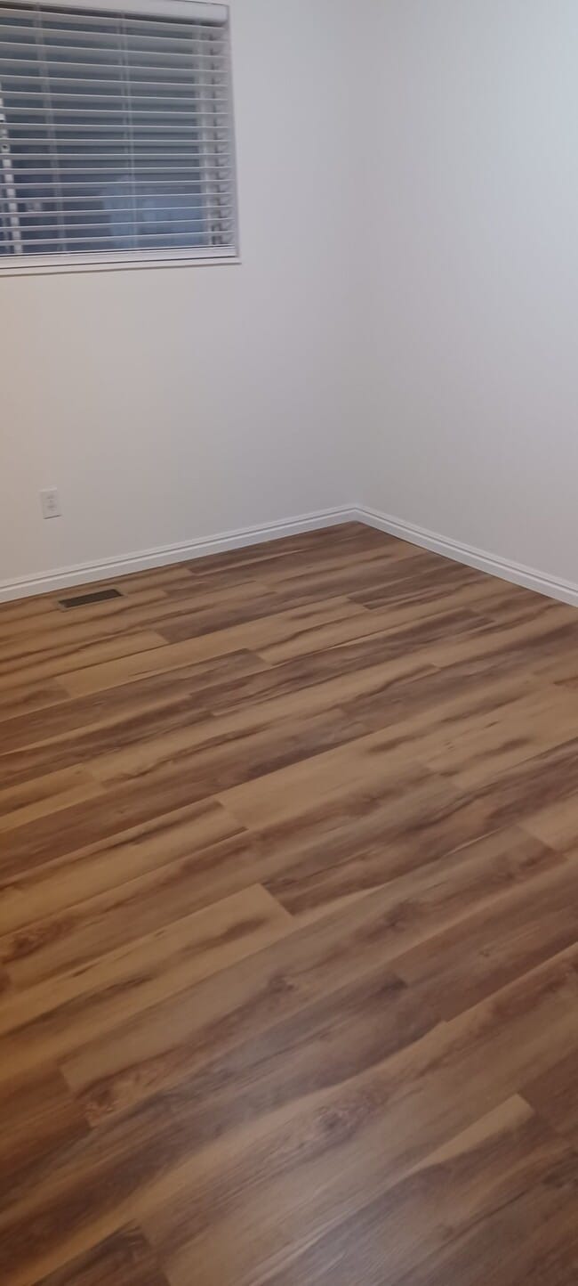 Building Photo - 638 N 400 E
