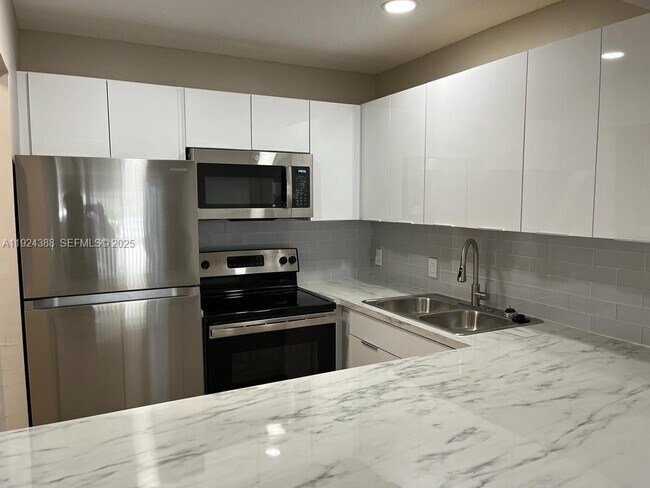 Primary Photo - 4848 NW 24th Ct