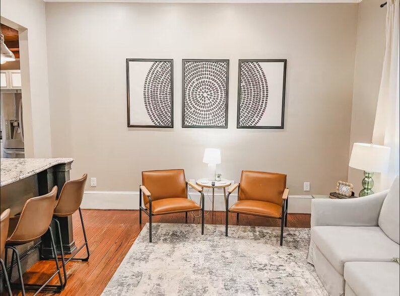 Building Photo - 405 Morson St