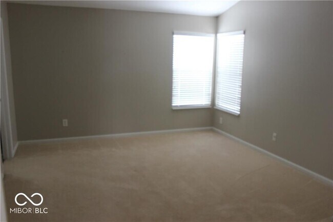 Building Photo - 6255 Canterbury Dr