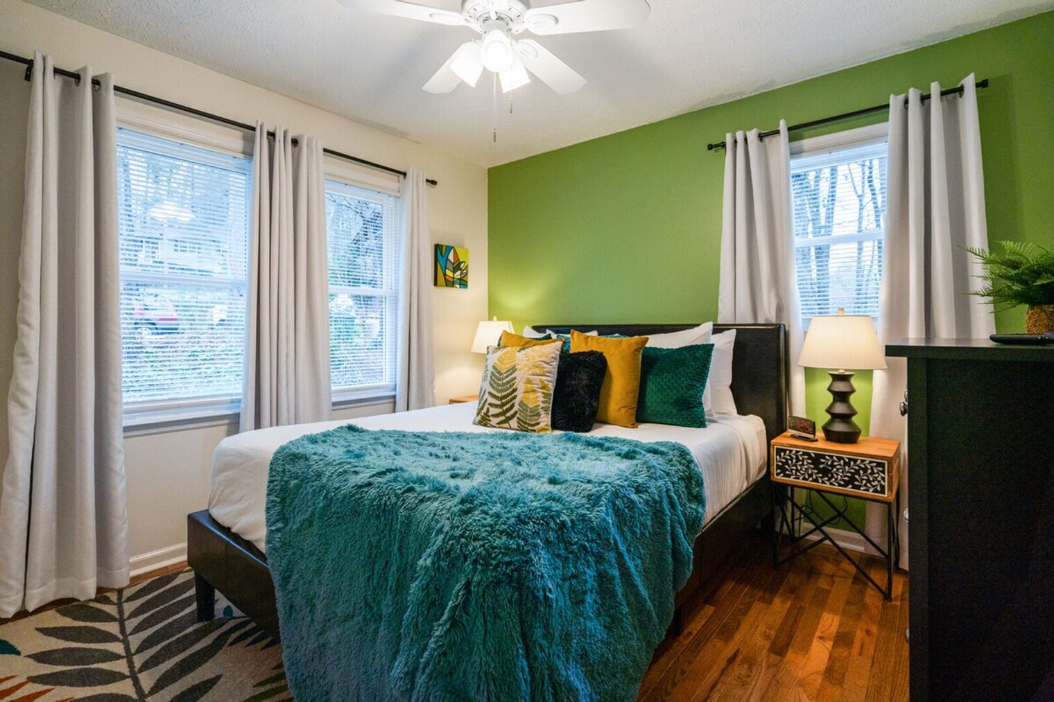 Building Photo - 306 Jason Ct