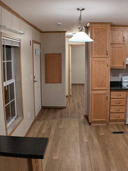 Building Photo - 47 Dudley Plz