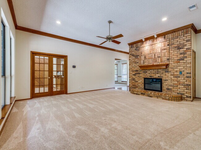 Building Photo - 119 Deer Creek Dr
