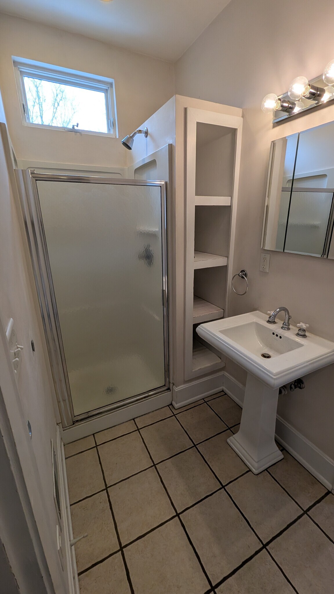 Building Photo - 1800 Mears Ave