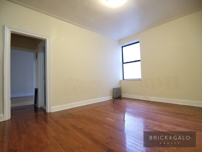 Building Photo - 179 Linden Blvd