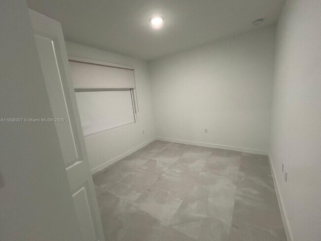 Building Photo - 14560 SW 261 St Ter