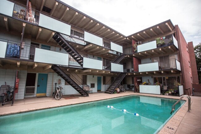 Building Photo - Caravelle Apartments