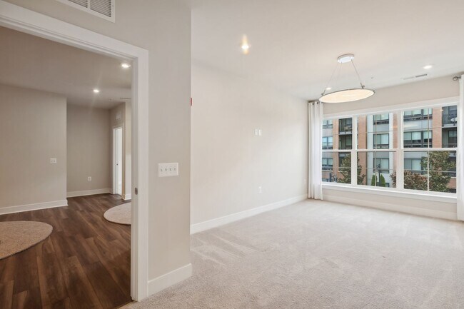 Building Photo - 106 Saint Ives Pl