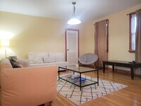 Building Photo - 50 Temple St