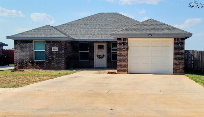 Primary Photo - 3228 Northwest Dr