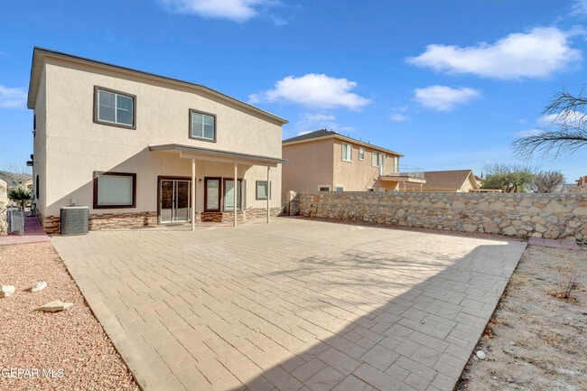 Building Photo - 11017 Bullseye St