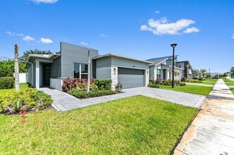 Building Photo - 11381 SW Lyra Dr.