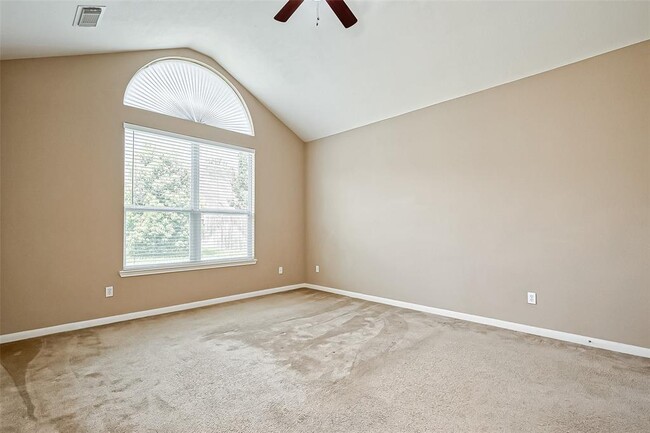 Building Photo - 2218 Falcon Knoll Ln