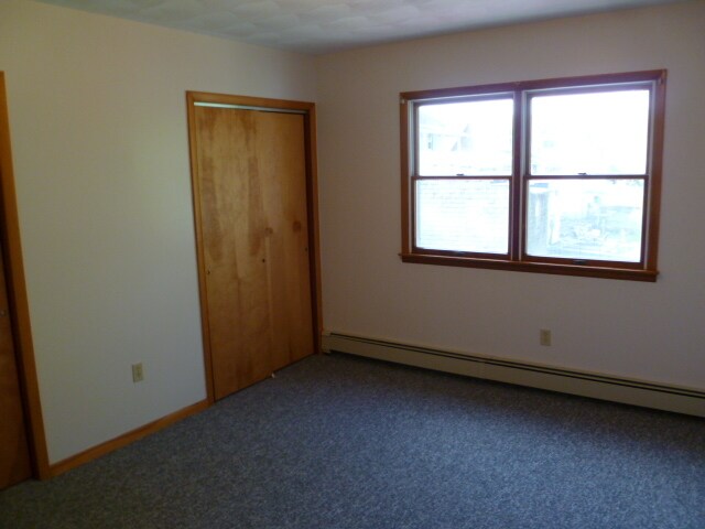 2E-Bedroom - 1303 Jenkins St