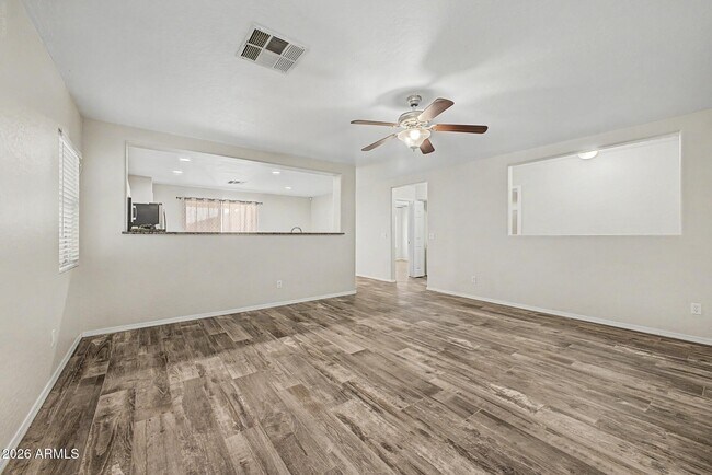 Building Photo - 1633 S 225th Ln